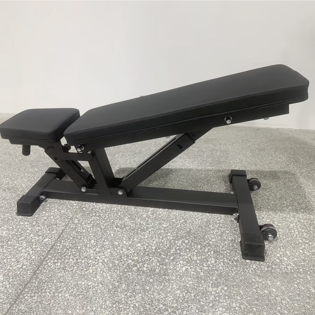 MD007 Adjustable Weight Bench-img4