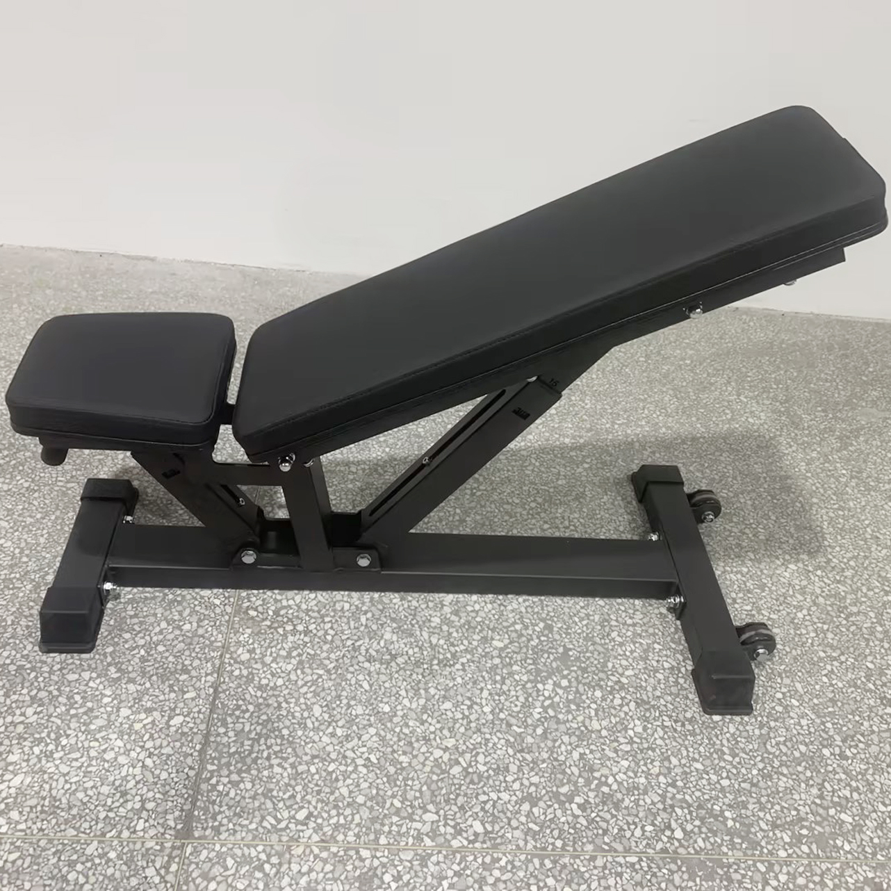 MD007 Adjustable Weight Bench-img5