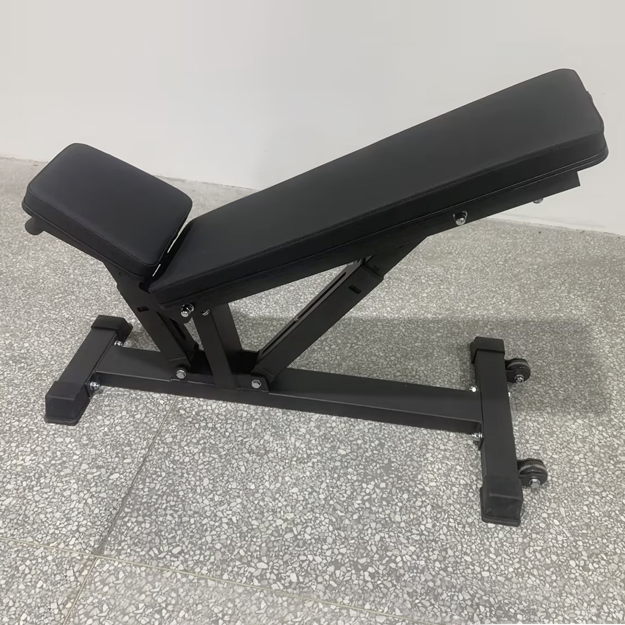 MD007 Adjustable Weight Bench-img7